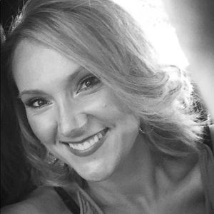 Meet your Posher, Alicia